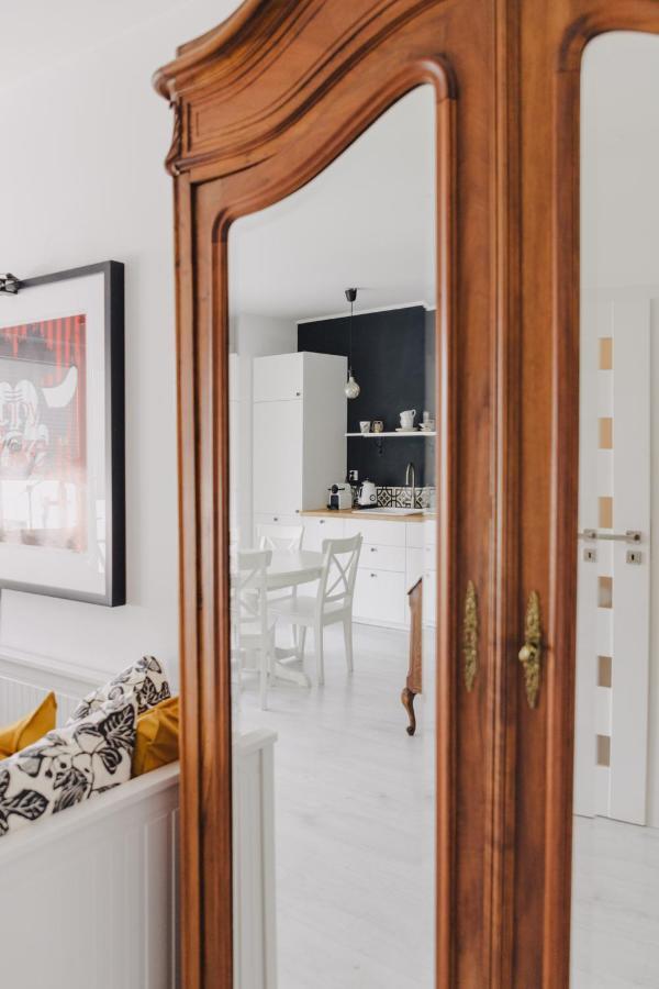 Apartment Wisniowa With Private Parking Place Breslau